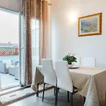 Alle Pavoncelle Con Terrazzo Di 50 Mq *