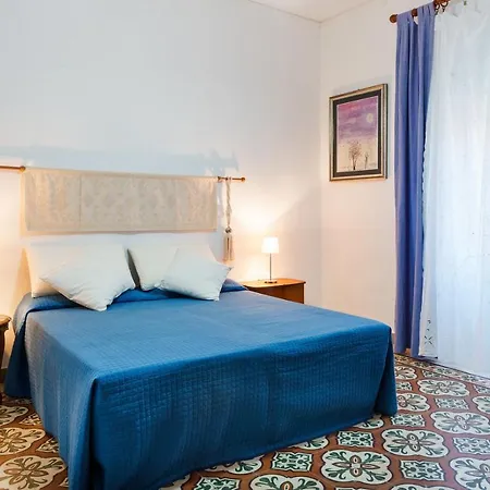 Daire Alle Pavoncelle Con Terrazzo Di 50 Mq *