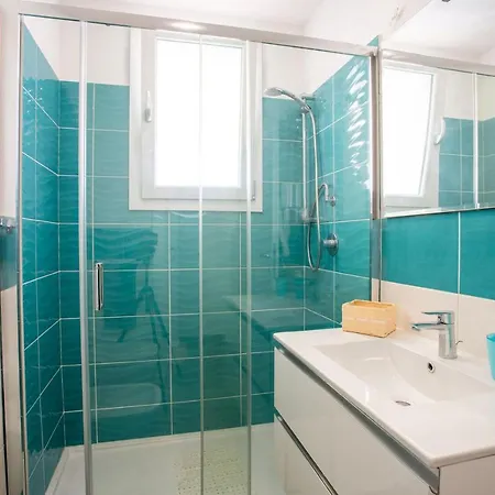 Alle Pavoncelle Con Terrazzo Di 50 Mq *