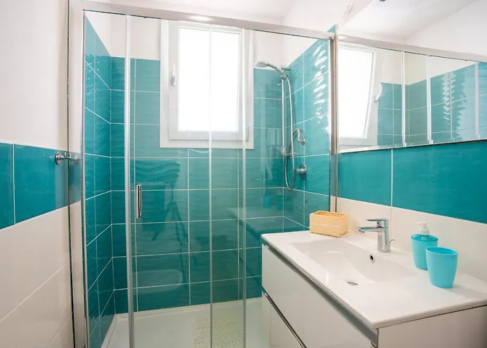 Alle Pavoncelle Con Terrazzo Di 50 Mq *
